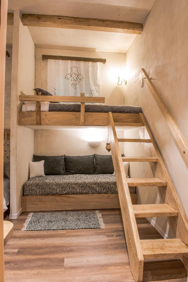«Σκλάβας Χνάρι» Παραδοσιακός Ξενώνας Appartement Magouliana Buitenkant foto